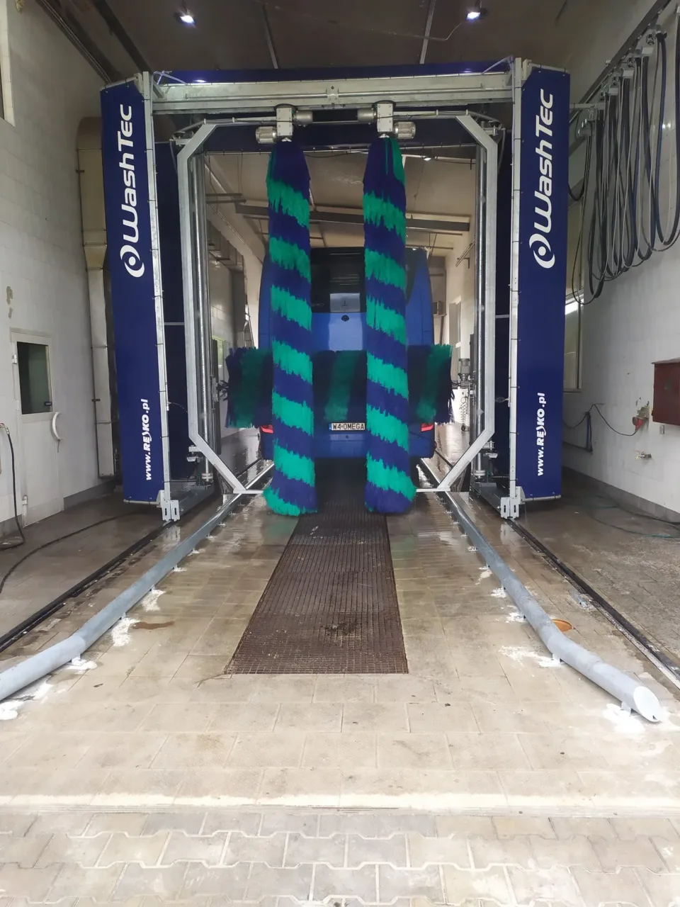 Portal myjni WashTec w hali myjni Zientara